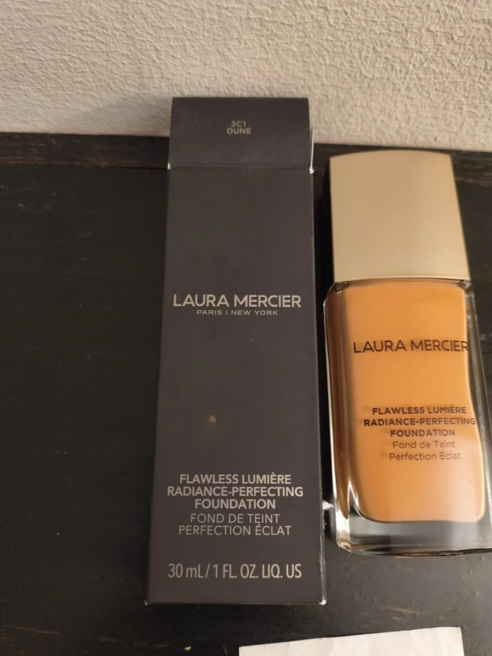 Laura Mercier Flawless Radiance Perfecting Foundation 3C1 Dune 1 Oz